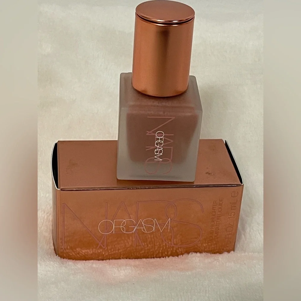 NARS Orgasm Liquid Highlighter